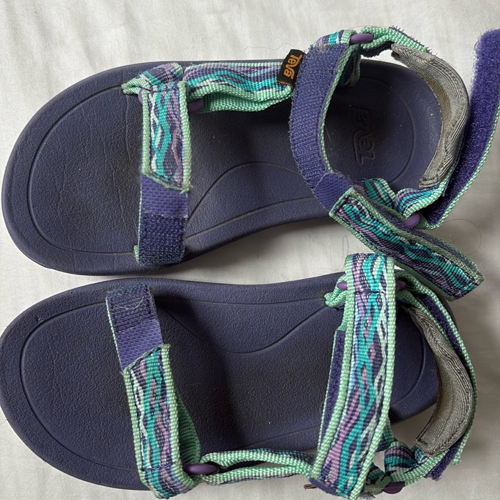 Toddler TEVA size 8